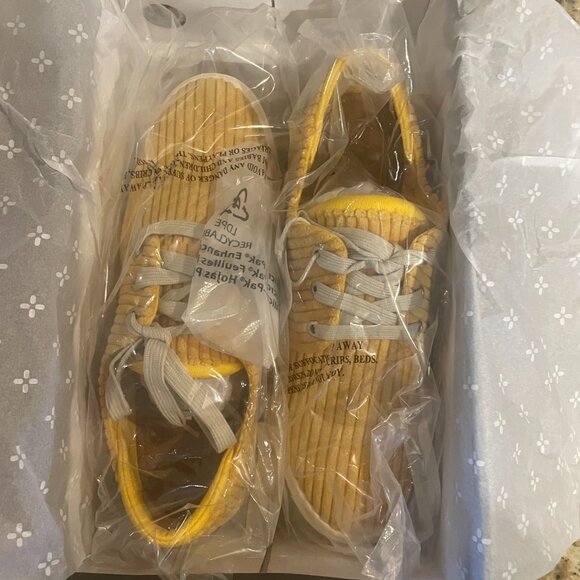 Sun + Stone men’s Kiva Yellow Lace Up Corduroy Shoes Round Toe Size 8 & 10.5 NIB - Picture 6 of 6